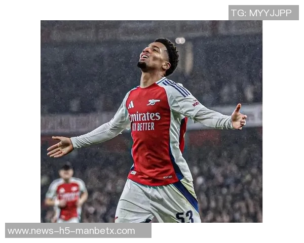 阿森纳为拉亚涨薪续约以奖励其出色表现与贡献 阿森纳为拉亚涨薪续约以奖励其出色表现与贡献