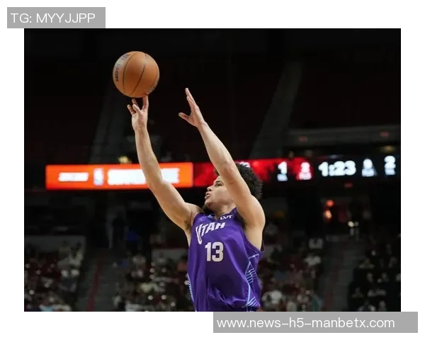 爵士队明日对阵马刺马尔卡宁因非伤病缺阵乔治出战存疑 爵士队明日对阵马刺马尔卡宁因非伤病缺阵乔治出战存疑